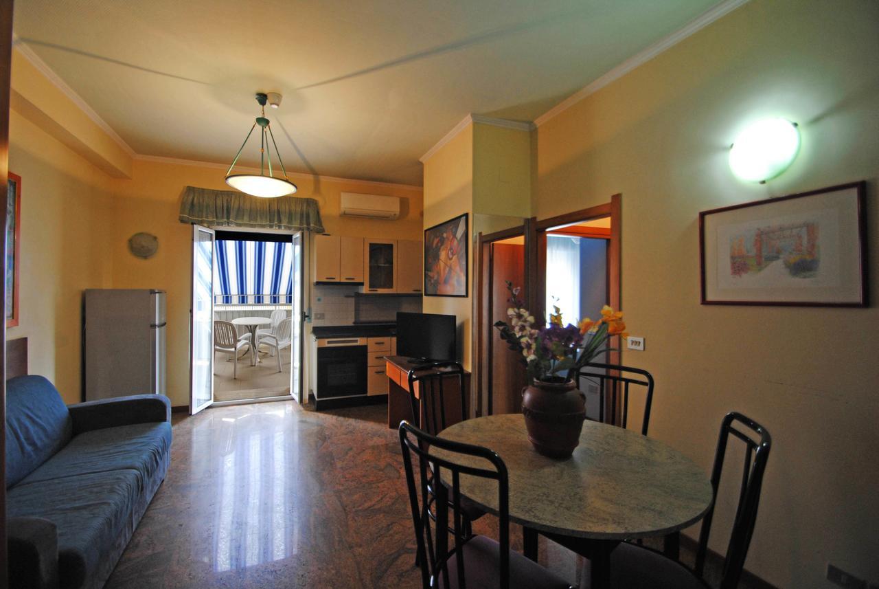 Residence 7 Bello San Benedetto del Tronto Buitenkant foto