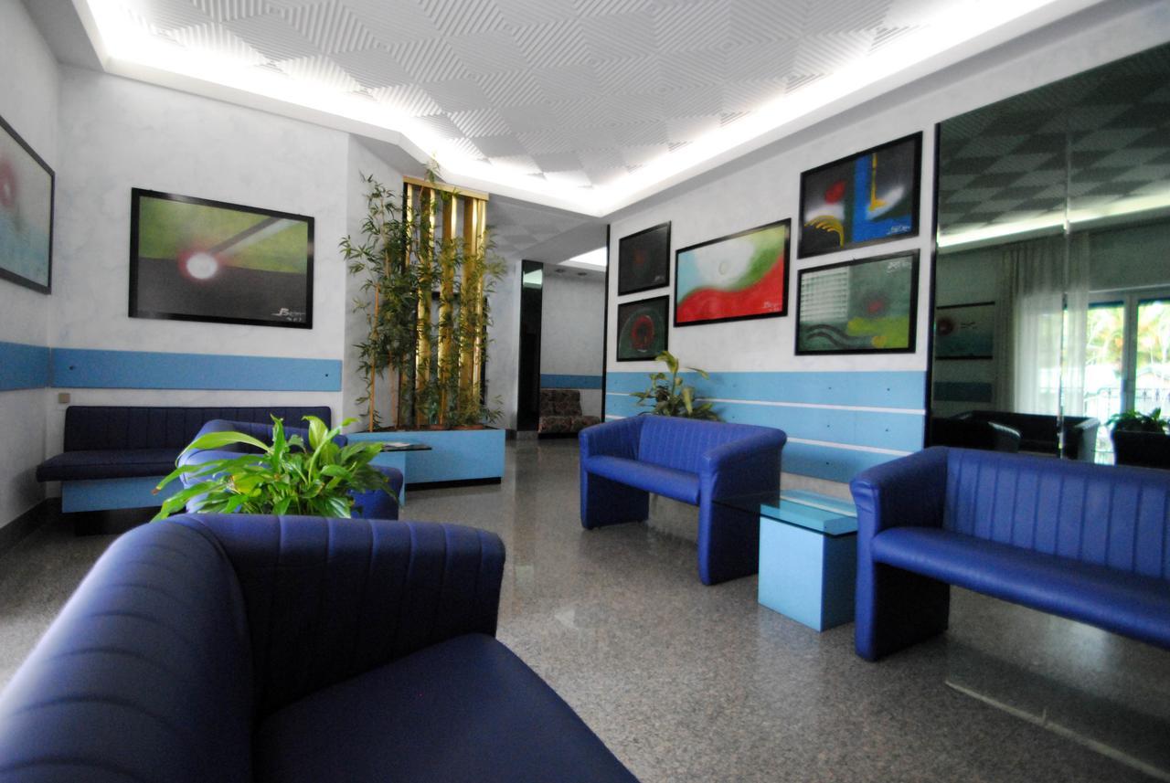 Residence 7 Bello San Benedetto del Tronto Buitenkant foto